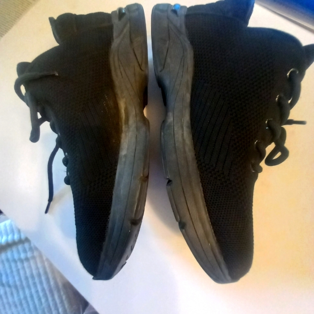 New Mens ZEBA black Hands Free Walk Shoes 10.5